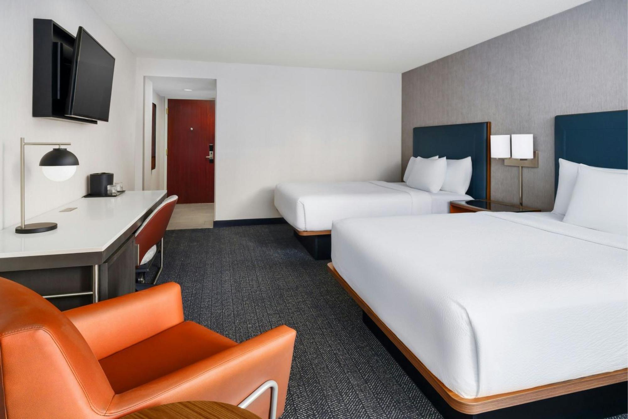 Courtyard By Marriott Atlanta Buckhead Hotel Exterior foto