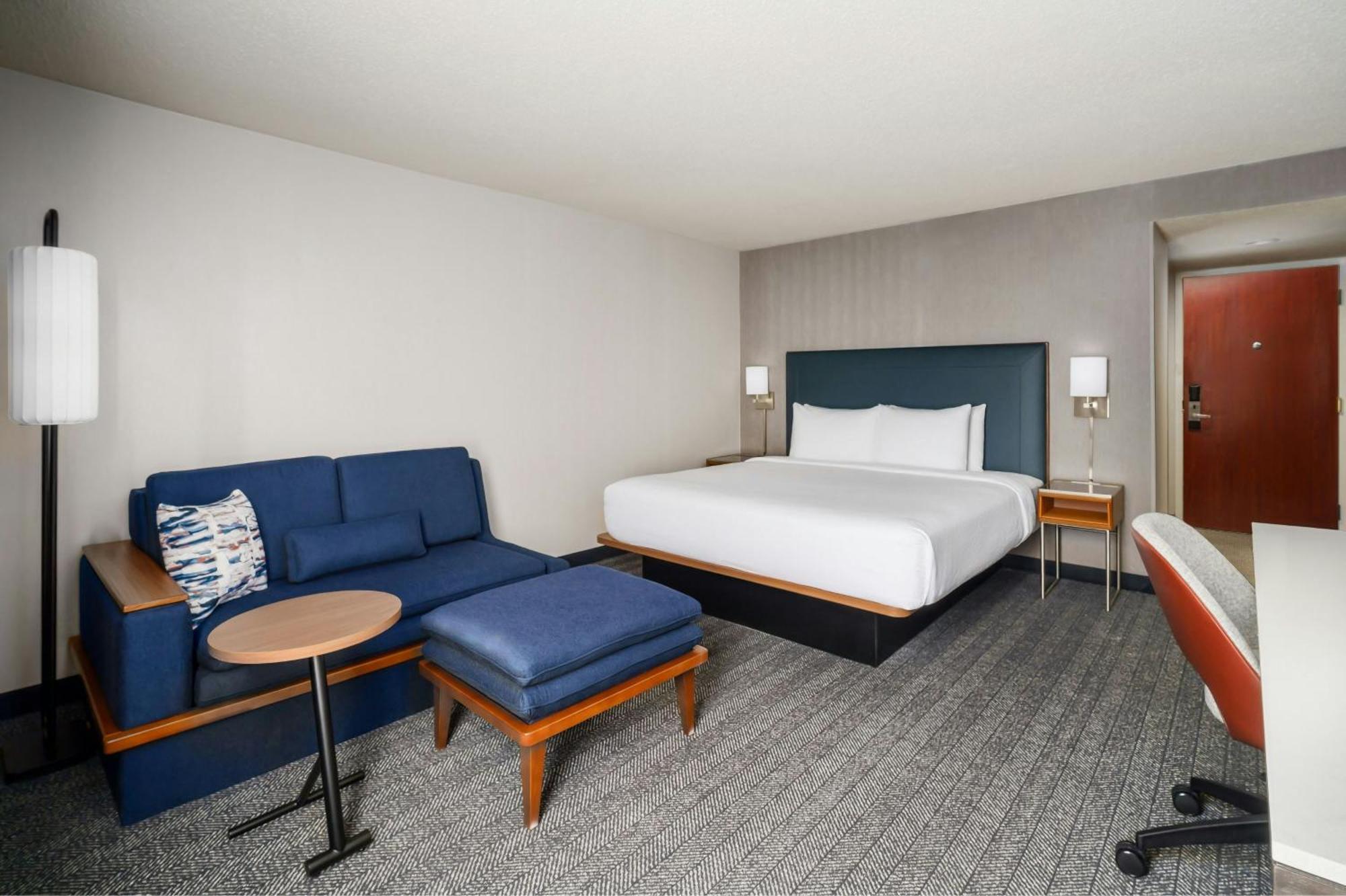 Courtyard By Marriott Atlanta Buckhead Hotel Exterior foto