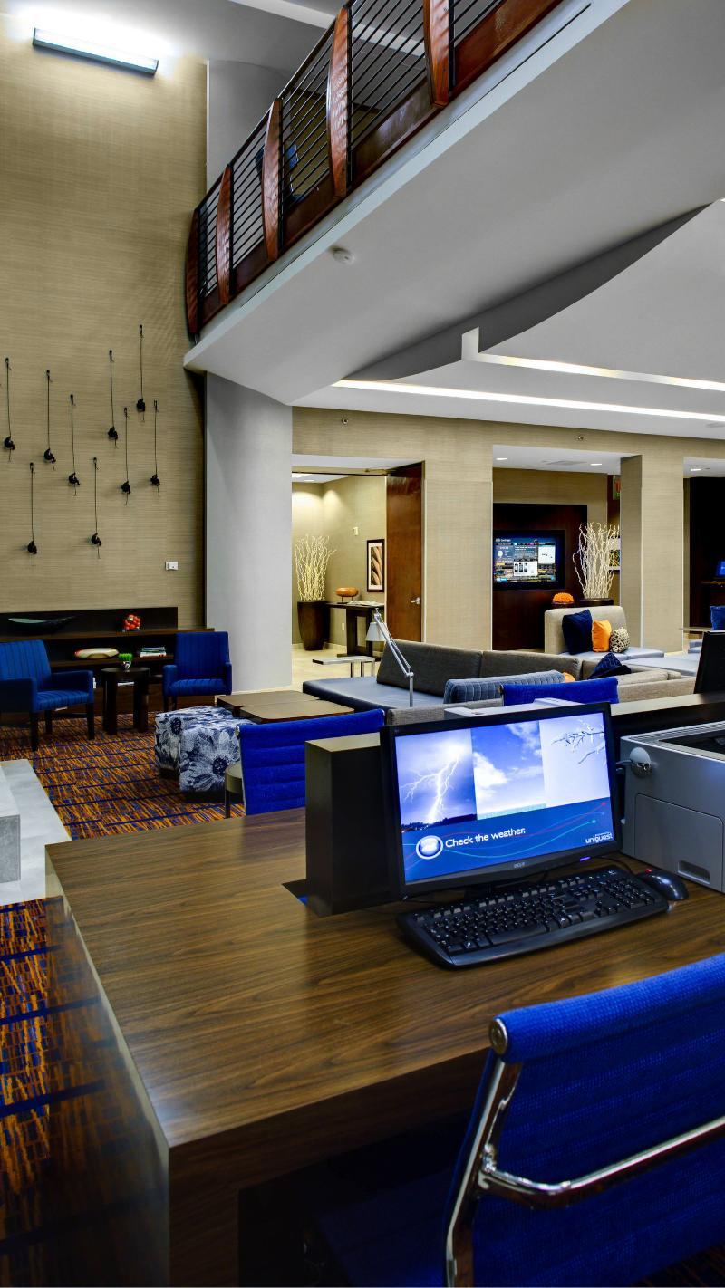 Courtyard By Marriott Atlanta Buckhead Hotel Exterior foto